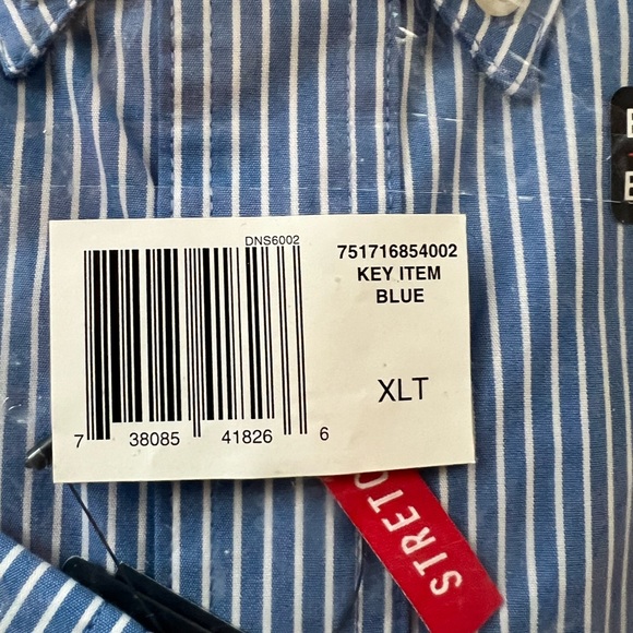 Men’s CHAPS Dress shirt - Picture 2 of 3